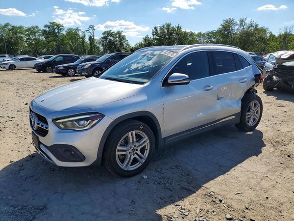 2021 MERCEDES-BENZ GLA