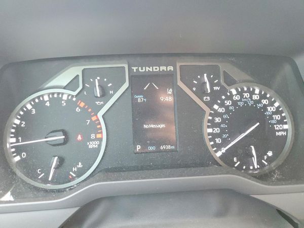 2024 TOYOTA TUNDRA SR5