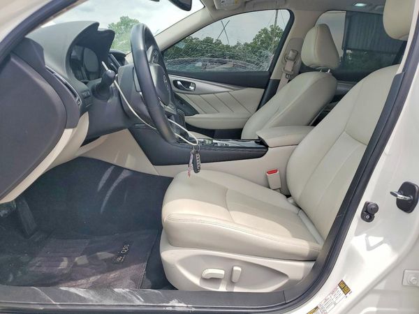 2021 INFINITI Q50 LUXE