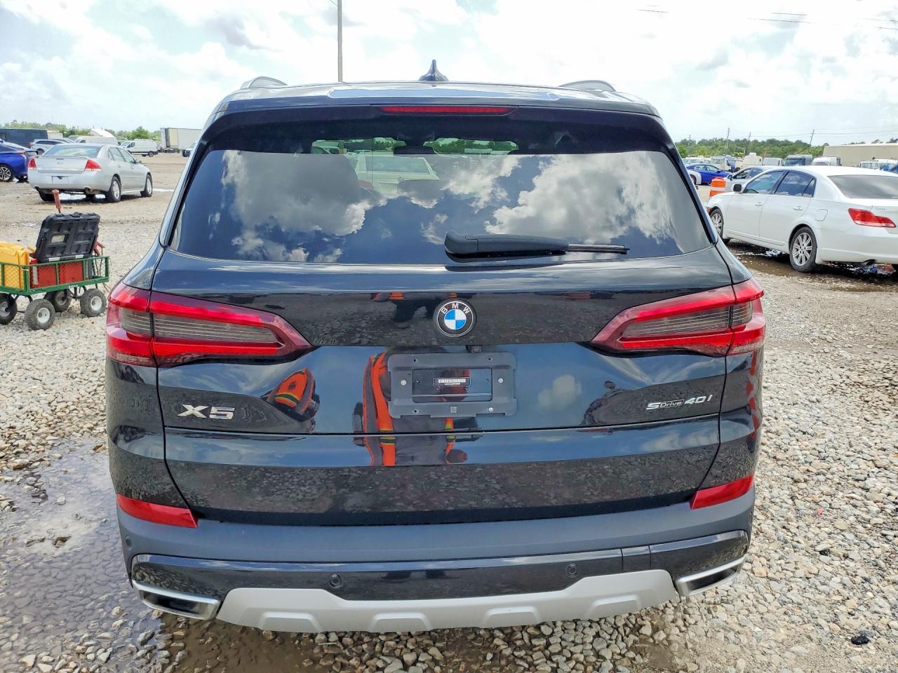 2023 BMW X5 sDrive40i