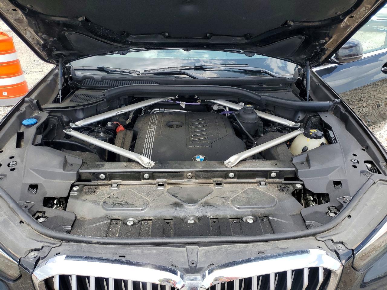 2023 BMW X5 sDrive40i