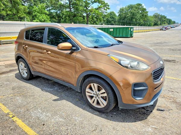 2017 KIA SPORTAGE LX