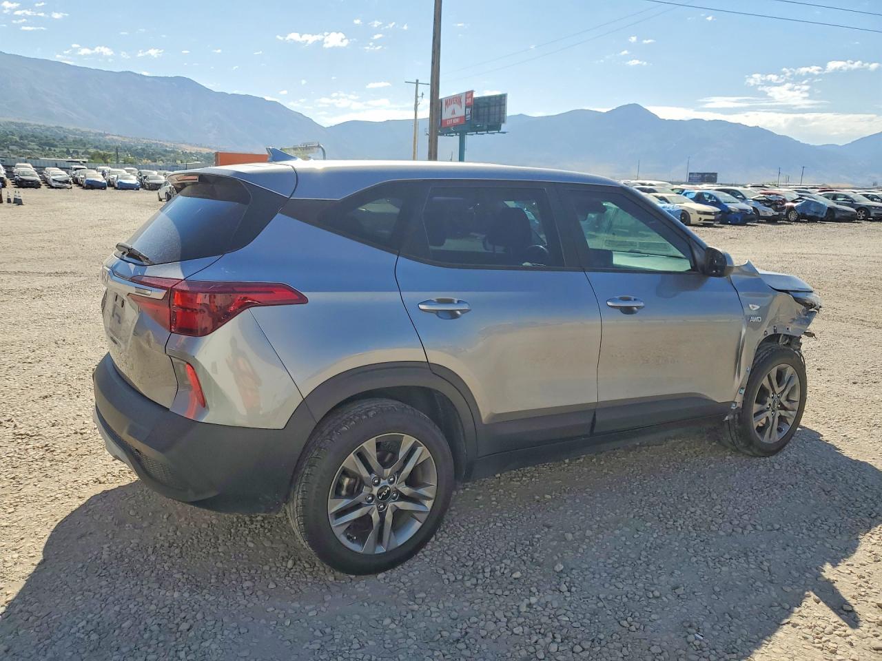 2022 KIA SELTOS LX