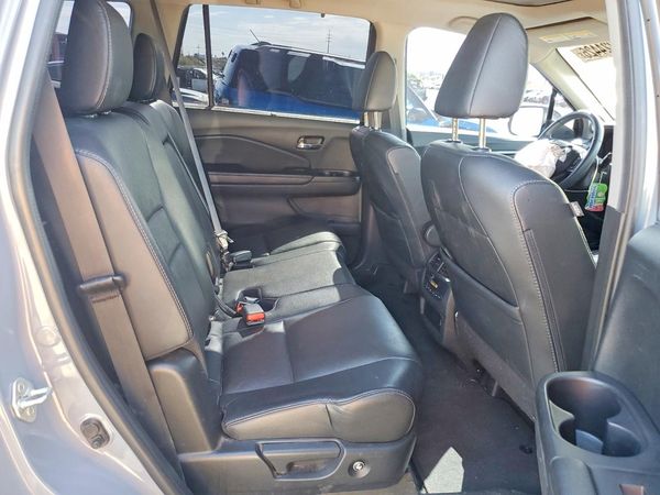 2022 HONDA PILOT SE