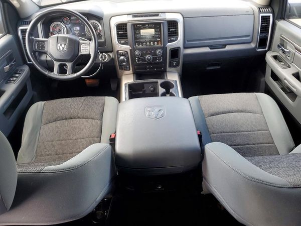 2013 RAM 1500 SLT