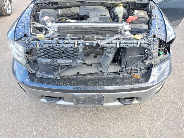 2013 RAM 1500 SLT