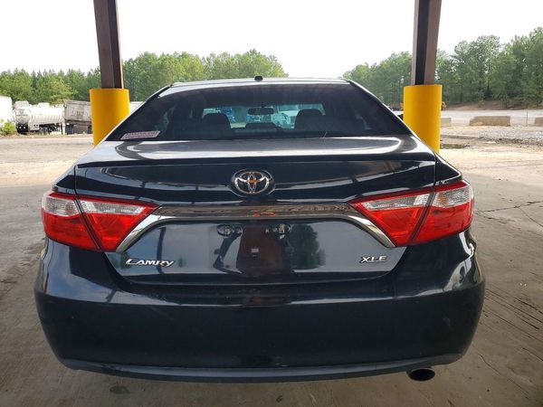 2015 TOYOTA CAMRY