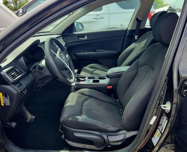 2016 KIA OPTIMA GL