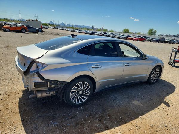 2021 HYUNDAI SONATA Limited