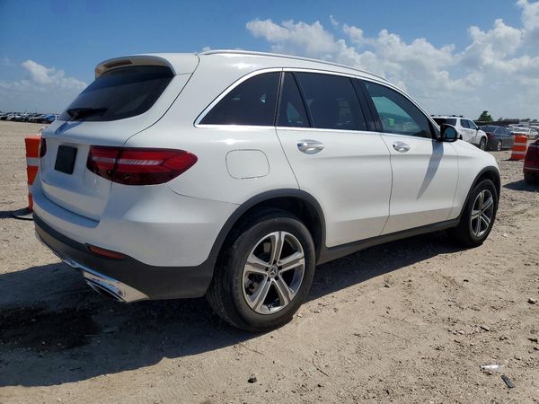 2017 MERCEDES-BENZ GLC GLC300