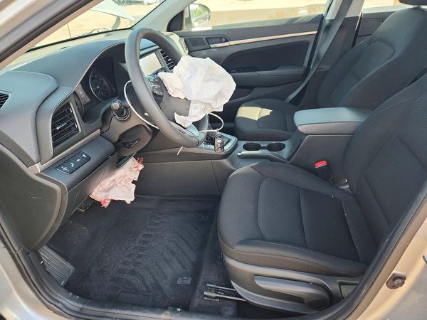 2020 HYUNDAI ELANTRA