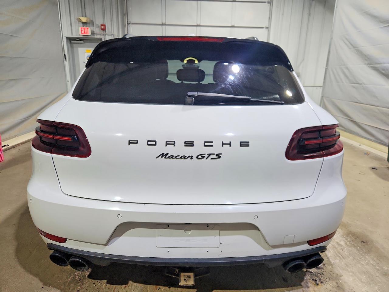 2017 PORSCHE MACAN