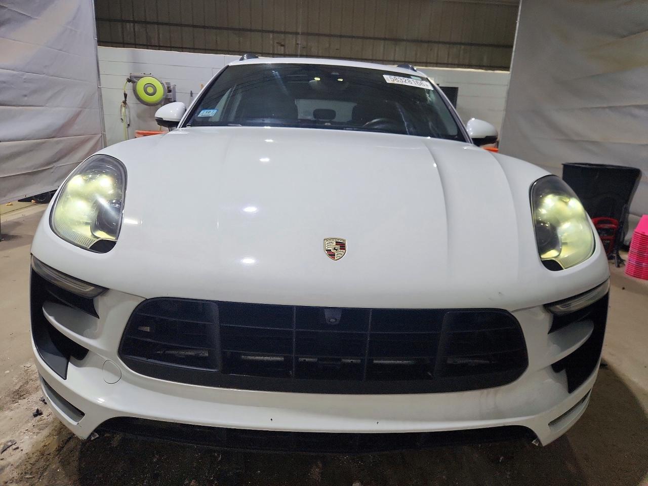 2017 PORSCHE MACAN