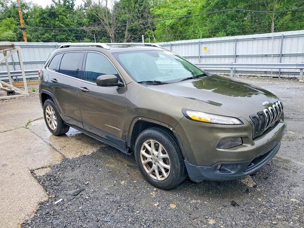 2016 JEEP CHEROKEE LATITUDE 4X4