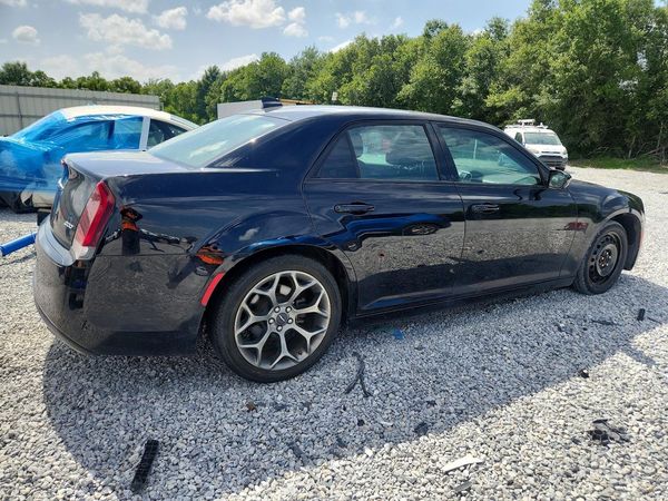 2018 CHRYSLER 300