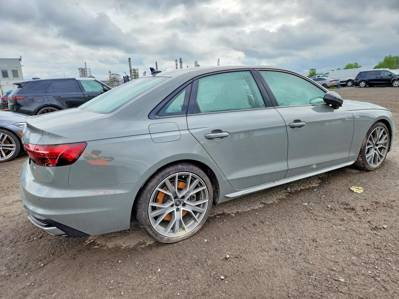 2021 AUDI A4 quattro Premium Plus