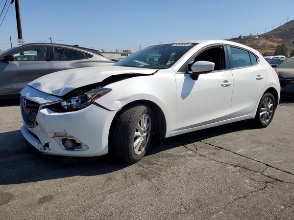 2015 MAZDA 3 Touring/GS