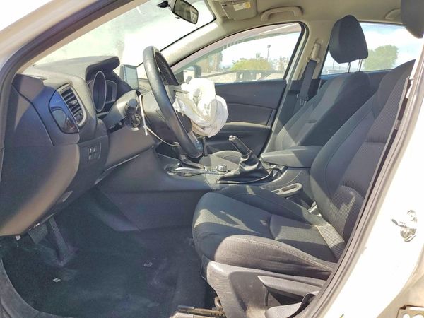 2015 MAZDA 3 Touring/GS