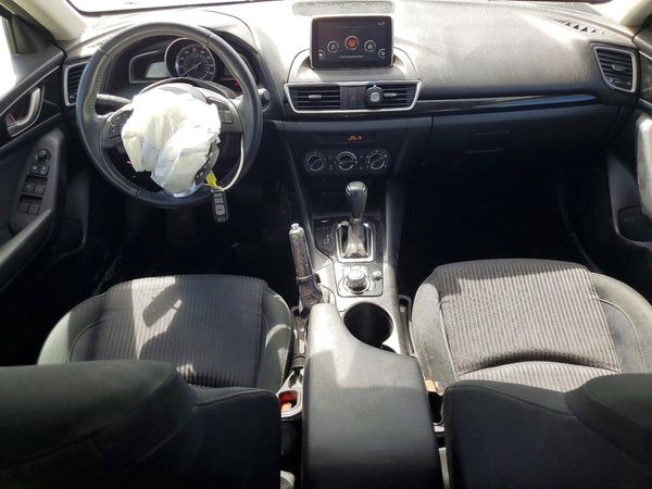 2015 MAZDA 3 Touring/GS