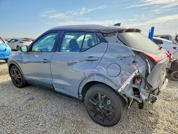 2023 NISSAN KICKS