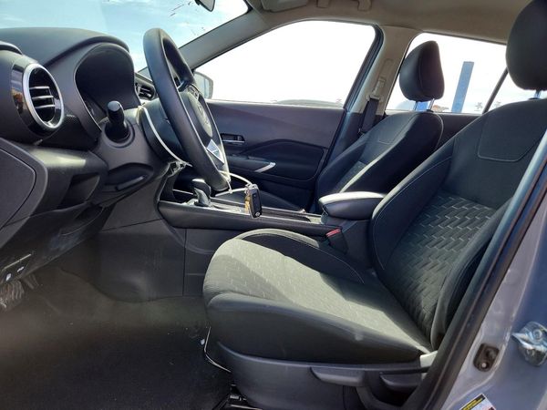 2023 NISSAN KICKS
