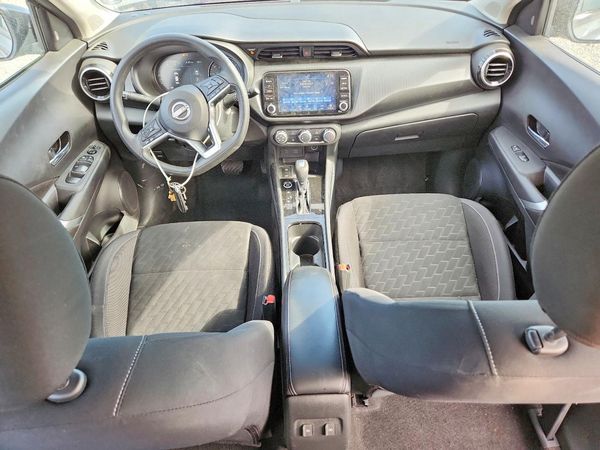 2023 NISSAN KICKS