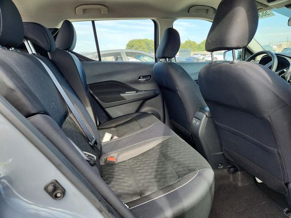 2023 NISSAN KICKS