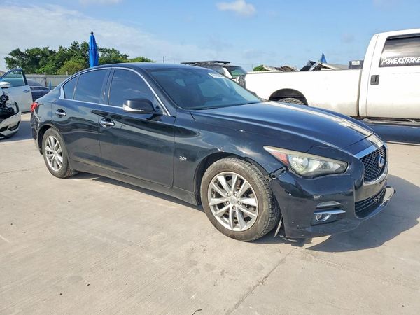 2017 INFINITI Q50