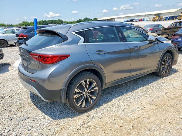 2017 INFINITI QX30