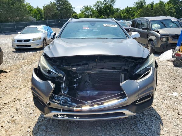 2017 INFINITI QX30