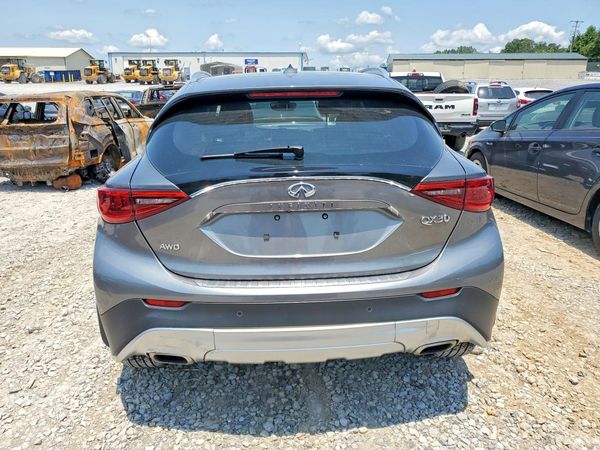 2017 INFINITI QX30