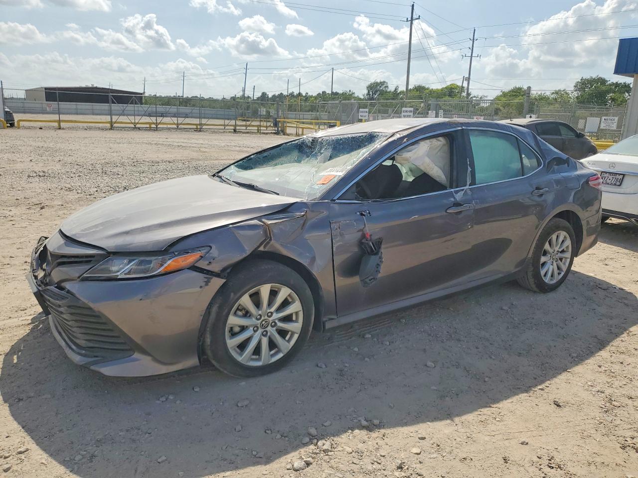 2020 TOYOTA CAMRY