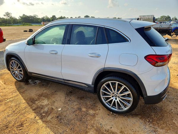 2022 MERCEDES-BENZ GLA GLA250