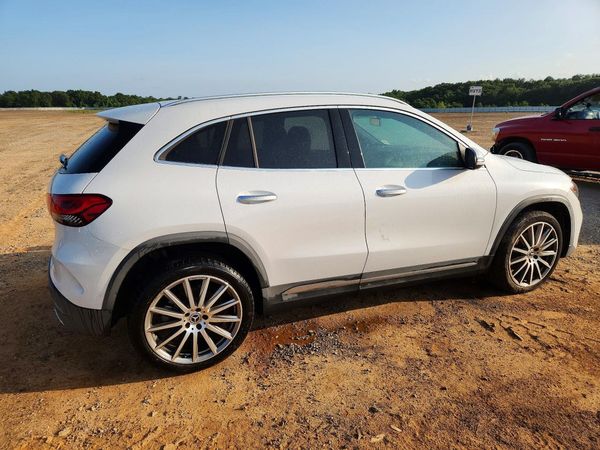 2022 MERCEDES-BENZ GLA GLA250