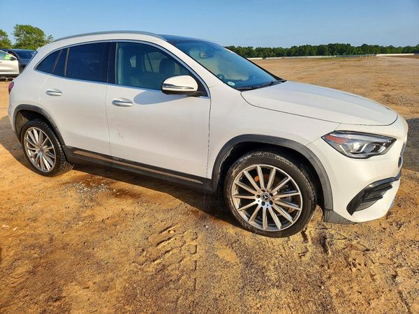 2022 MERCEDES-BENZ GLA GLA250