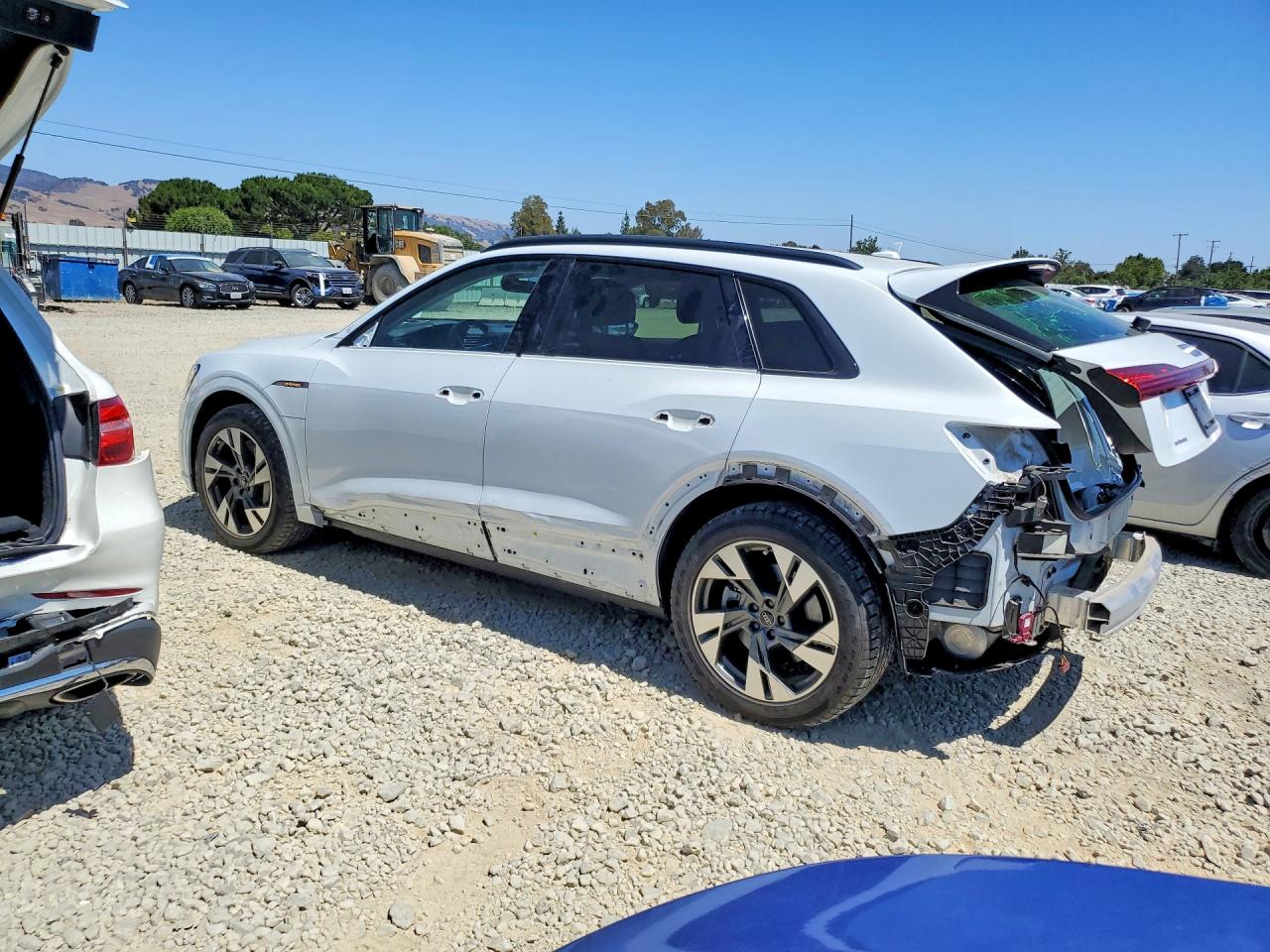 2021 AUDI E-TRON quattro Premium