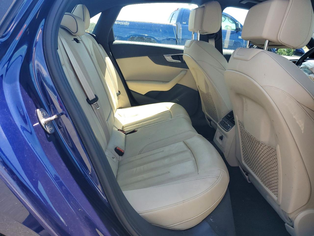2024 AUDI A4 quattro Premium