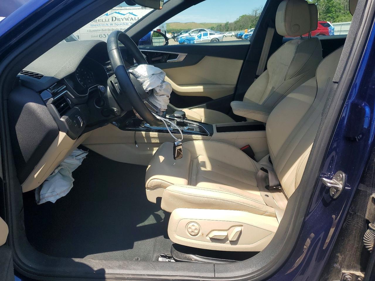 2024 AUDI A4 quattro Premium