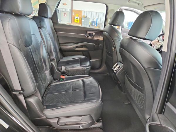 2023 KIA SORENTO EX
