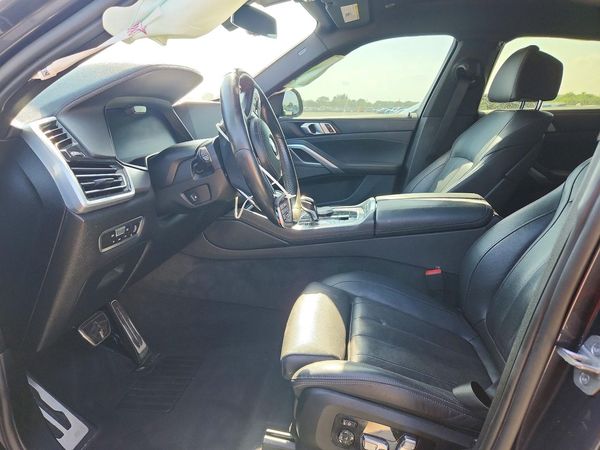2022 BMW X6 M50i