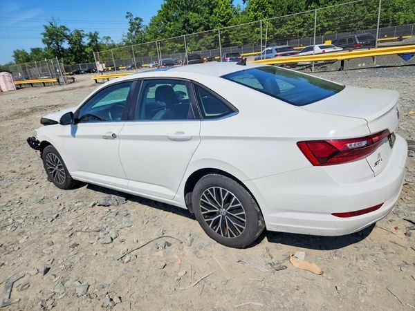 2021 VOLKSWAGEN JETTA S / SE / R-Line
