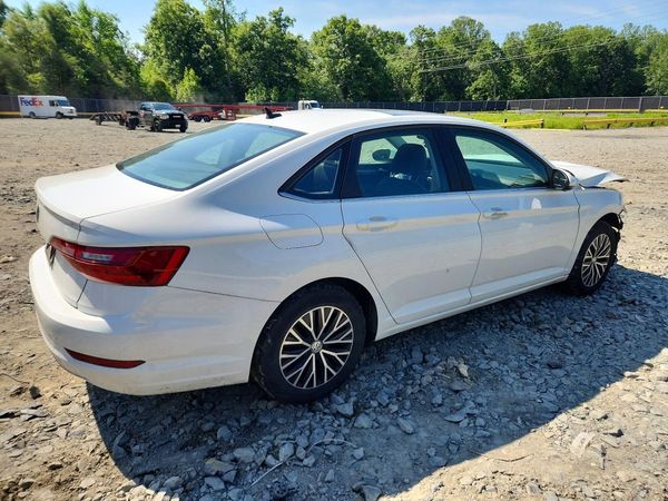 2021 VOLKSWAGEN JETTA S / SE / R-Line