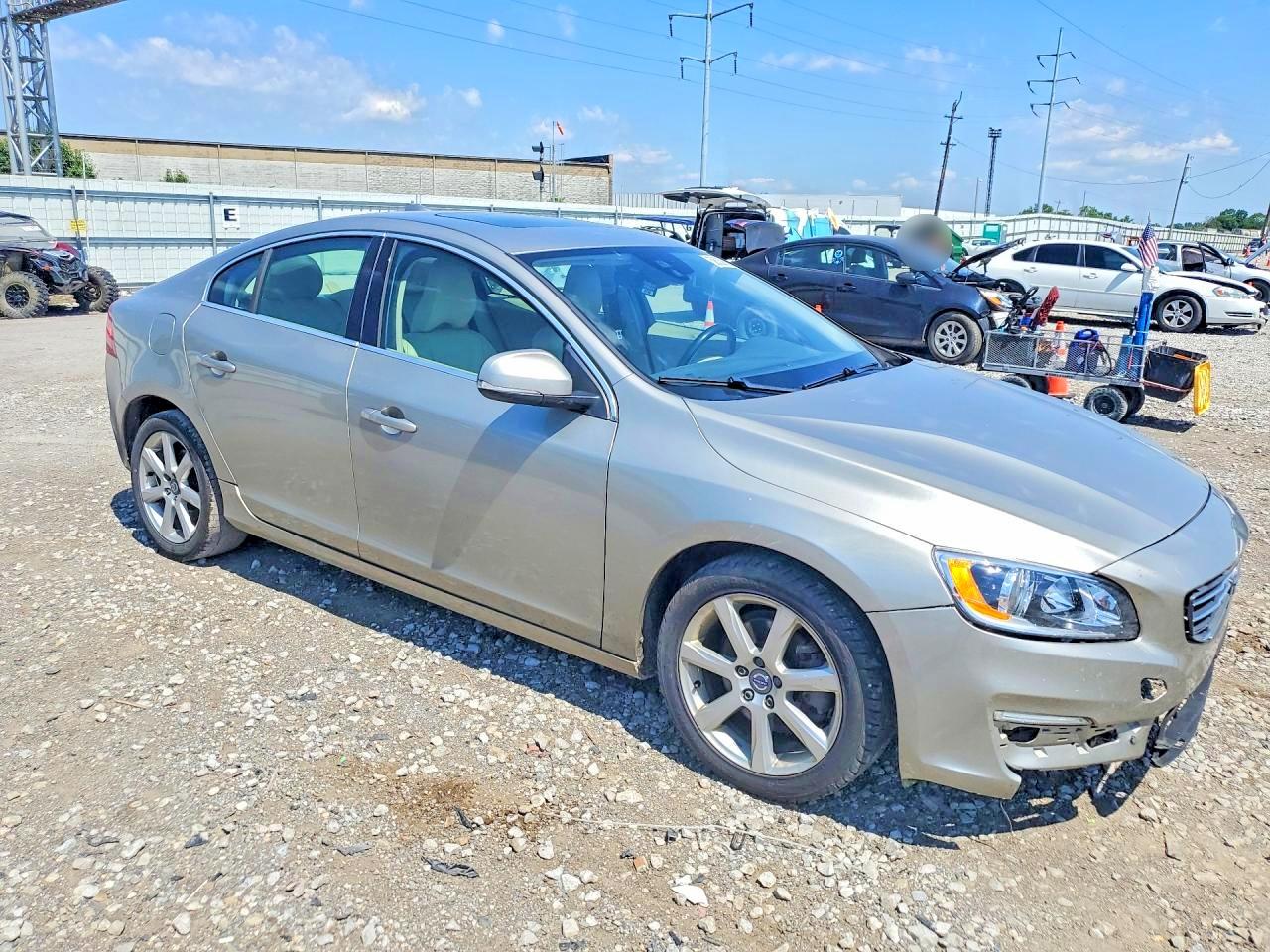 2016 VOLVO S60 SV33 Premier