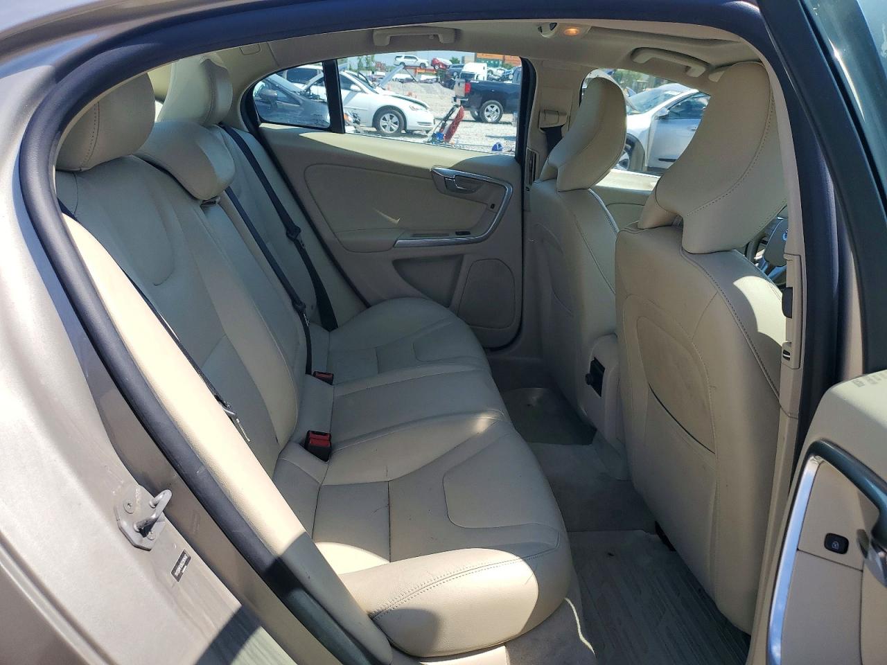 2016 VOLVO S60 SV33 Premier