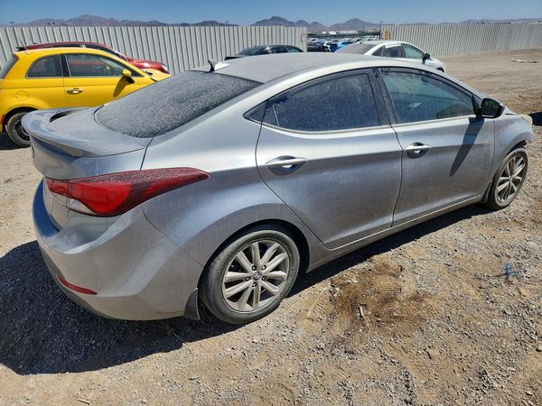 2015 HYUNDAI ELANTRA