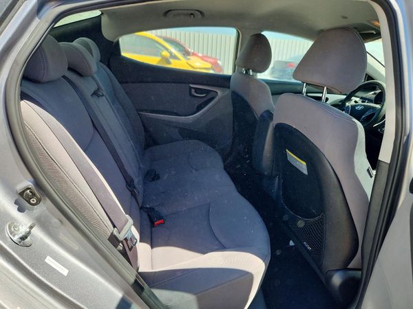 2015 HYUNDAI ELANTRA