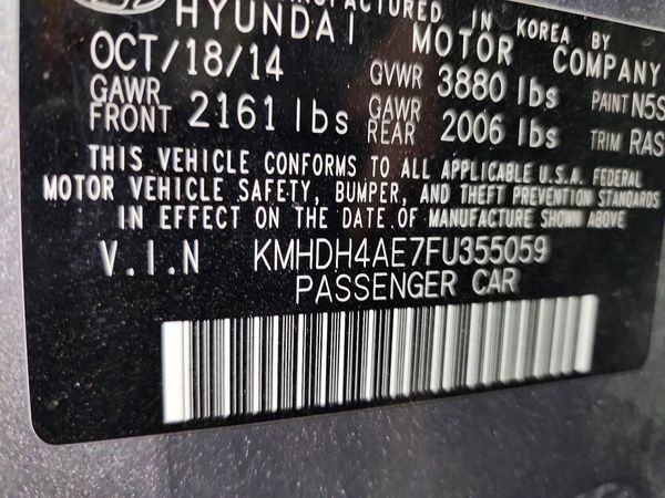 2015 HYUNDAI ELANTRA