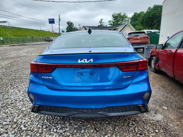 2022 KIA FORTE GT Line