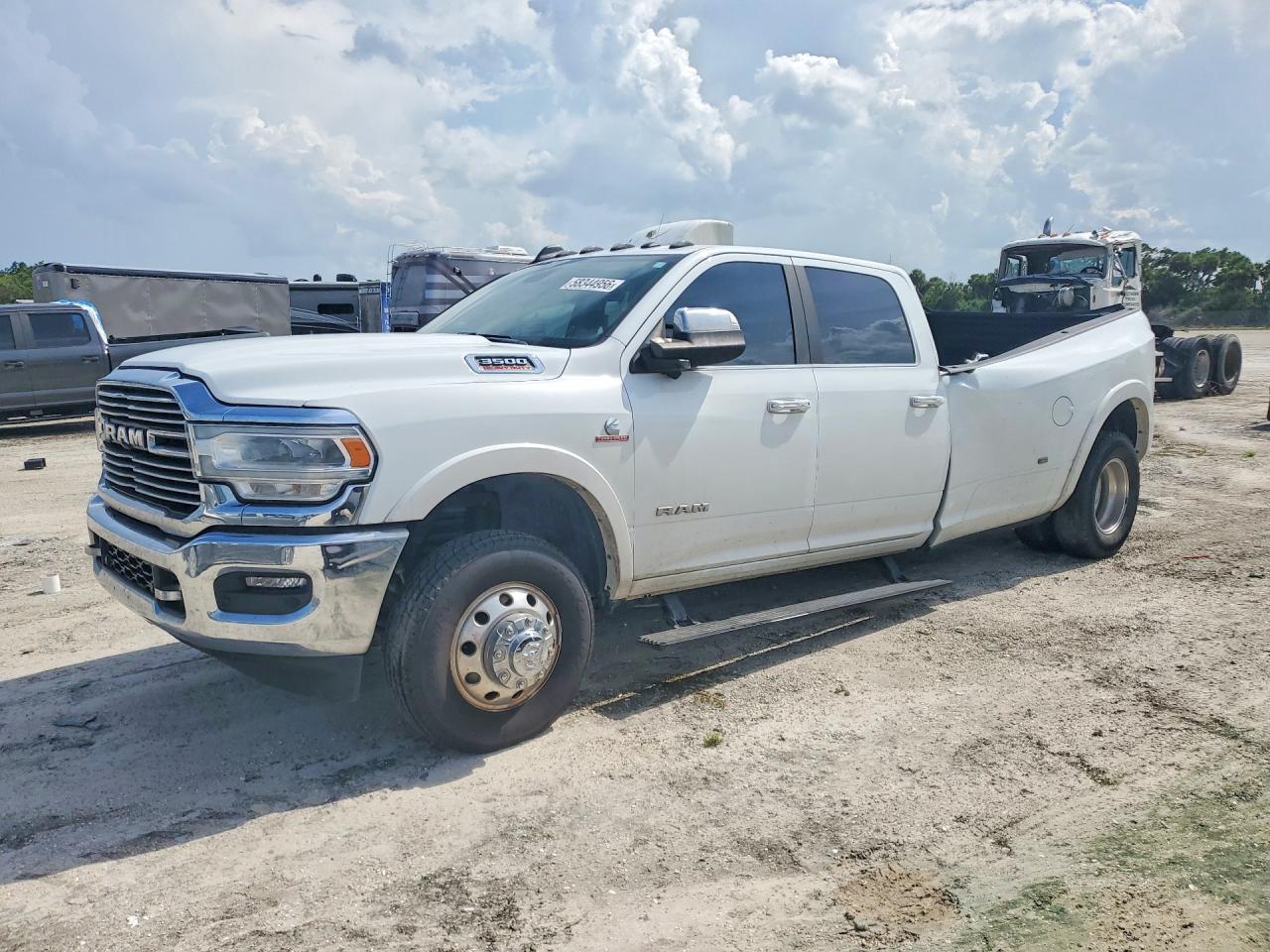 2022 RAM 1500 CREW 4X4 LRME Laramie