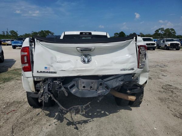 2022 RAM 1500 CREW 4X4 LRME Laramie